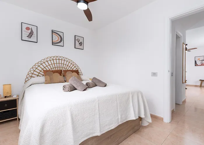 Home2book Duna Sunset Apartment, Pool & Terrace アパート